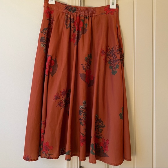 ModCloth Orange Floral A Line Swing Skirt - super cute and classic - Picture 5 of 10